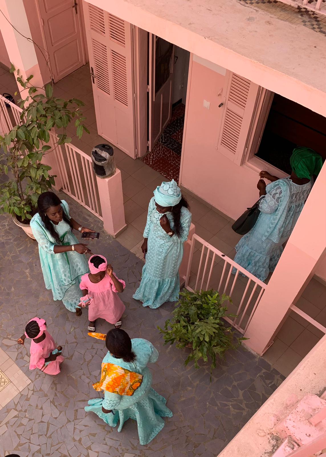 Cour de la Maison rose, lieu d'accueils de femmes victimes de violences