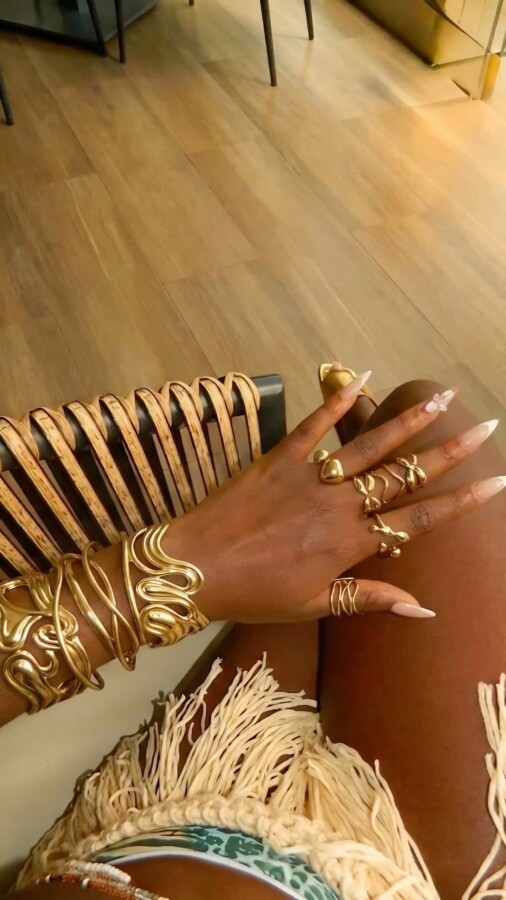 Conseils mode chaîne de taille africaine