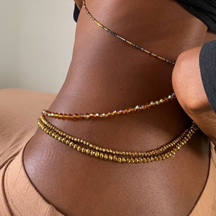 Mode collier de ventre