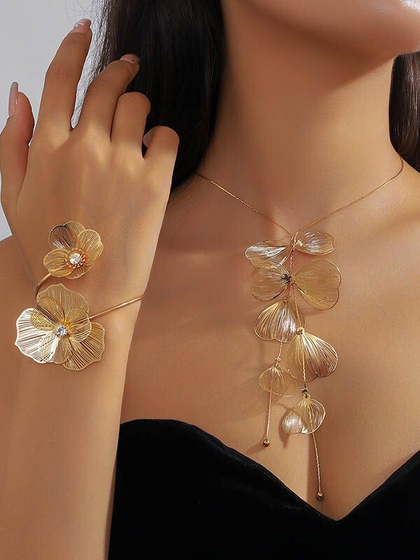 Collier tour de taille élégant