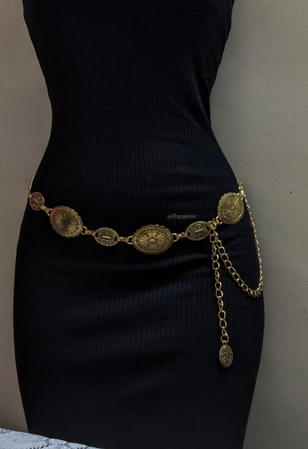 Collier tour de taille élégant