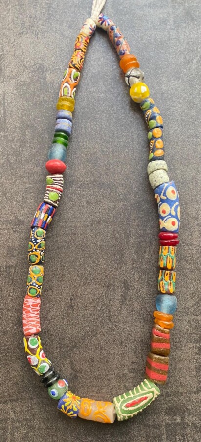 Collier de perles africaines